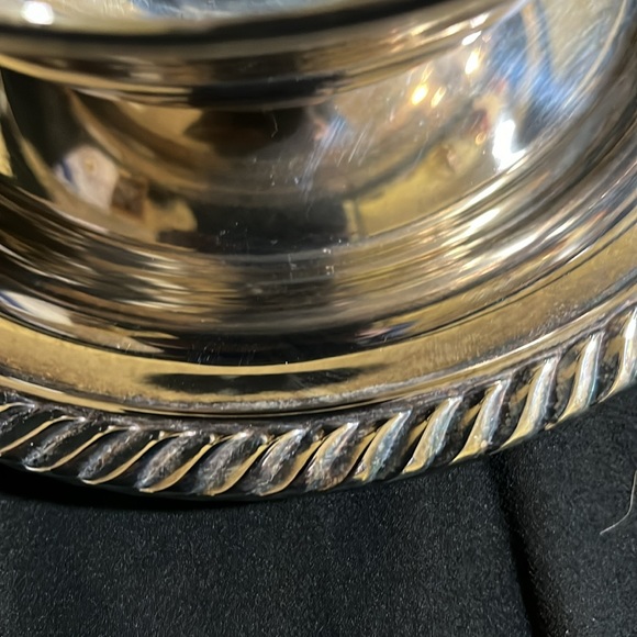 Silver plated Gravy Bowl with Attached Saucer - Picture 5 of 5